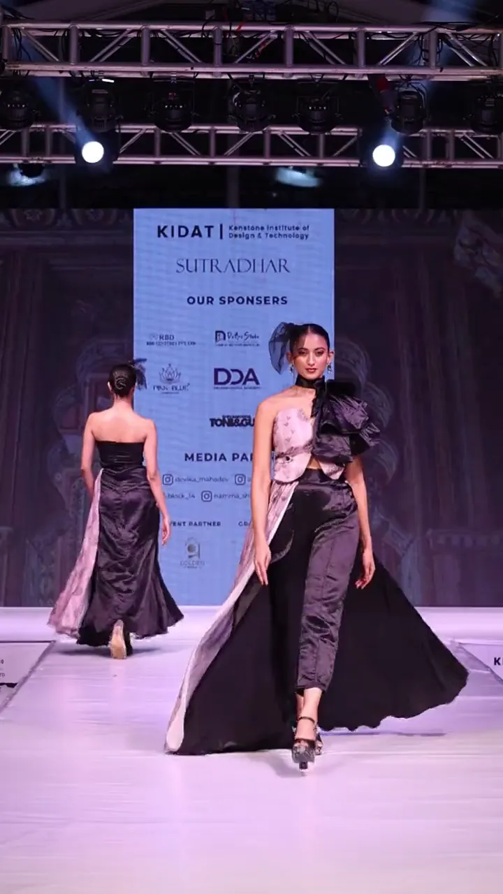 Manasa's collection on the Sutradhar 2025 runway