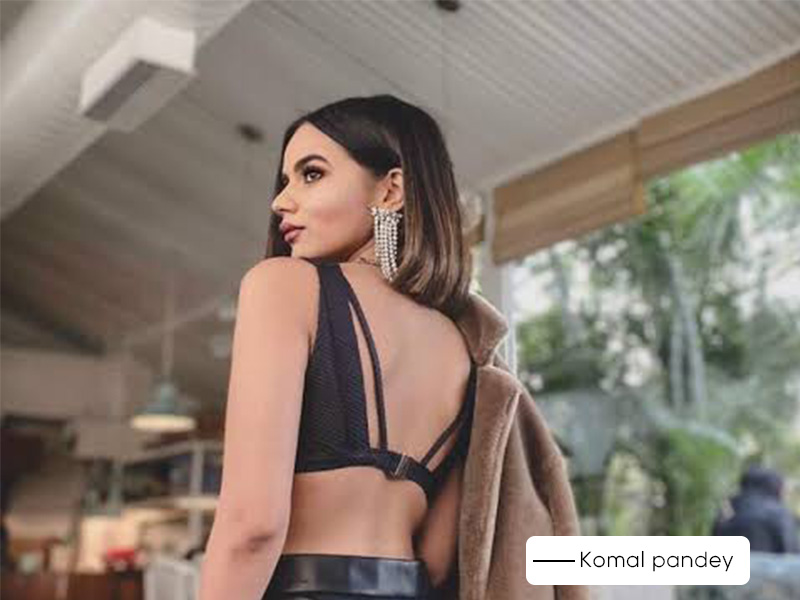 komal Pandey - top Fashion Influencers in India